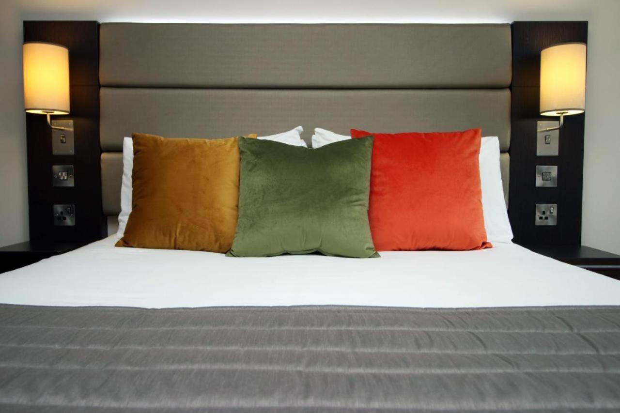 Silurian Hotel Нюпорт Екстериор снимка